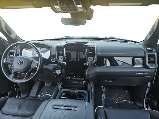 Used 2025 RAM 1500 Limited w/ Off Road Group AWD/4WD image 9