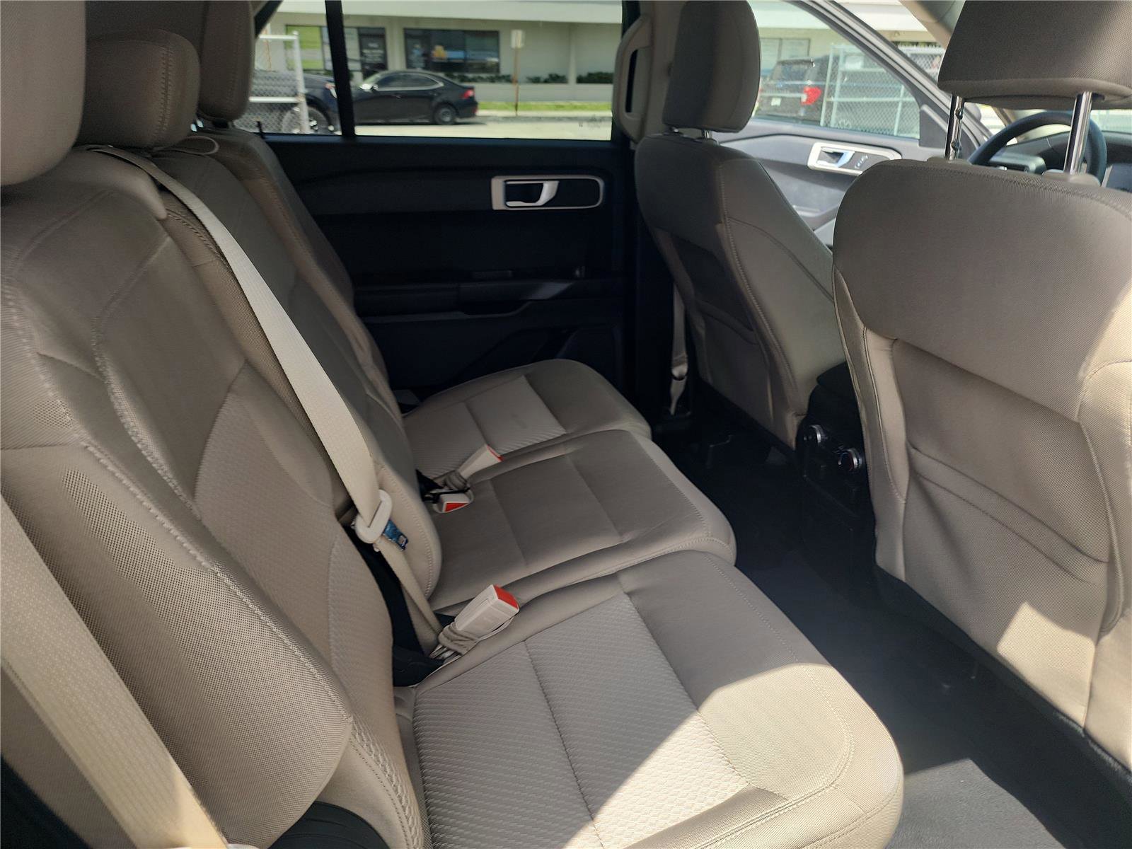 Certified 2021 Ford Explorer 2WD image 24