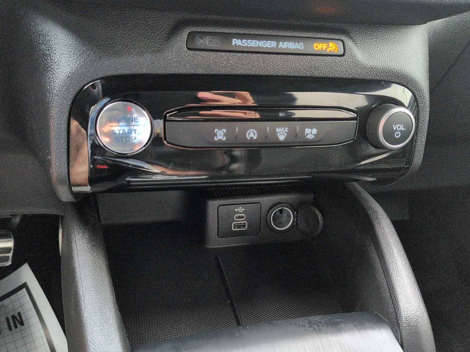 Certified 2024 Ford Escape ST-Line w/ Tech Pack #1 FWD image 20