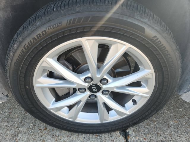 Used 2022 Audi Q3 2.0T Premium w/ Convenience Package AWD/4WD image 14