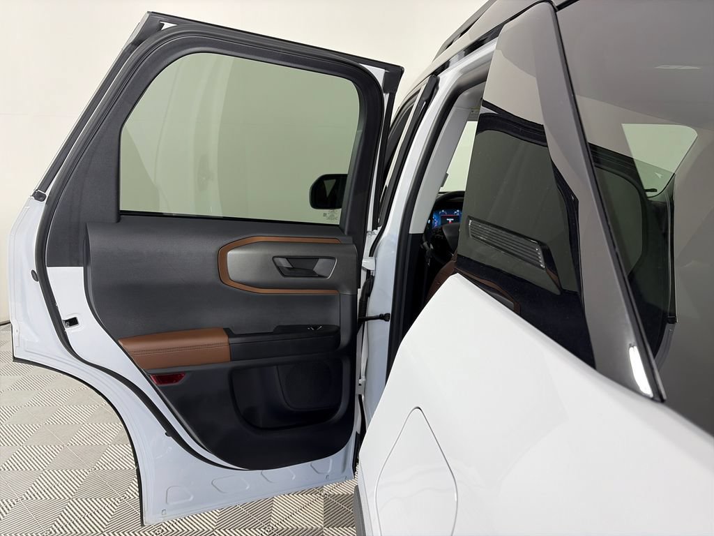 Certified 2025 Ford Bronco Sport Outer Banks AWD/4WD image 12