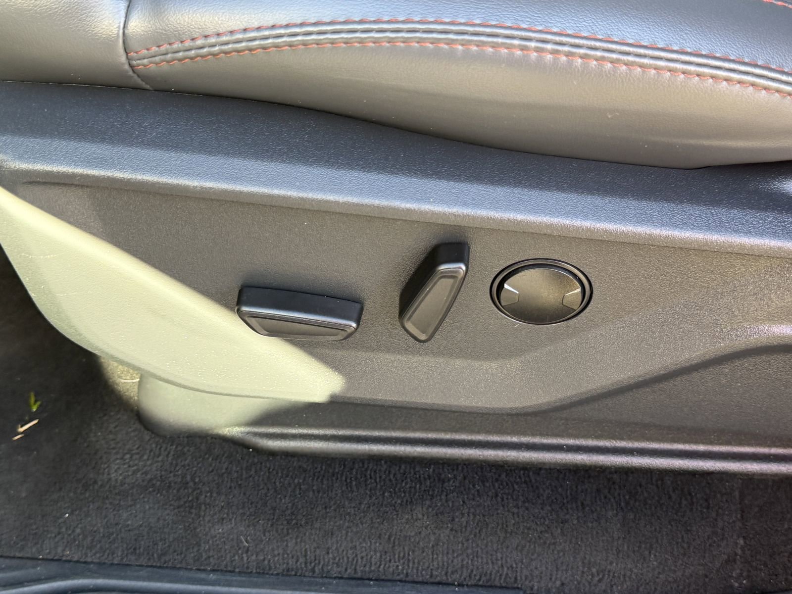 Certified 2025 Ford Expedition Active image 20