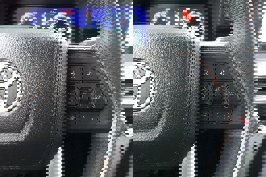 Used 2025 Toyota Tacoma TRD Sport image 13