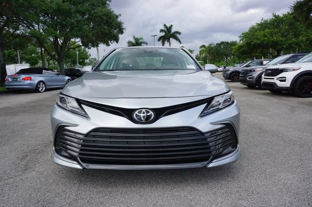 Used 2021 Toyota Camry LE FWD image 20