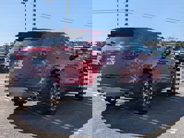 Used 2025 Chevrolet Blazer LT image 5