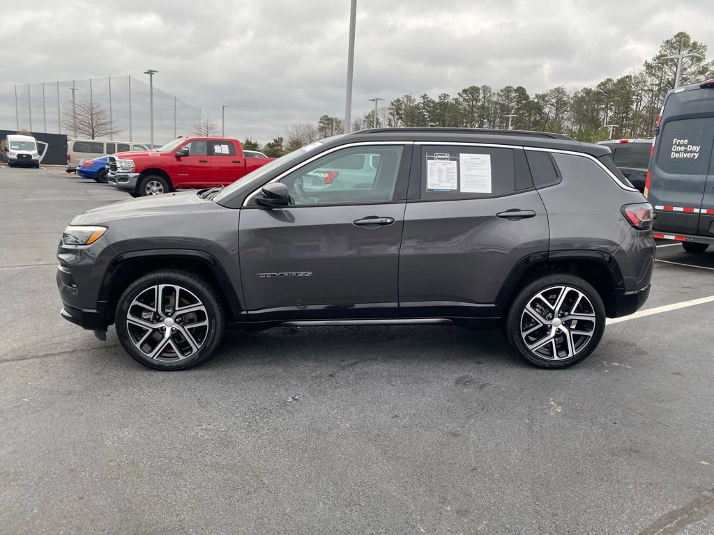 Used 2024 Jeep Compass Limited w/ Elite Group image 2