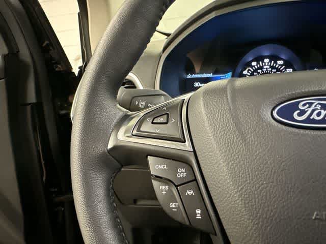Certified 2024 Ford Edge Titanium w/ Equipment Group 301A AWD/4WD image 9
