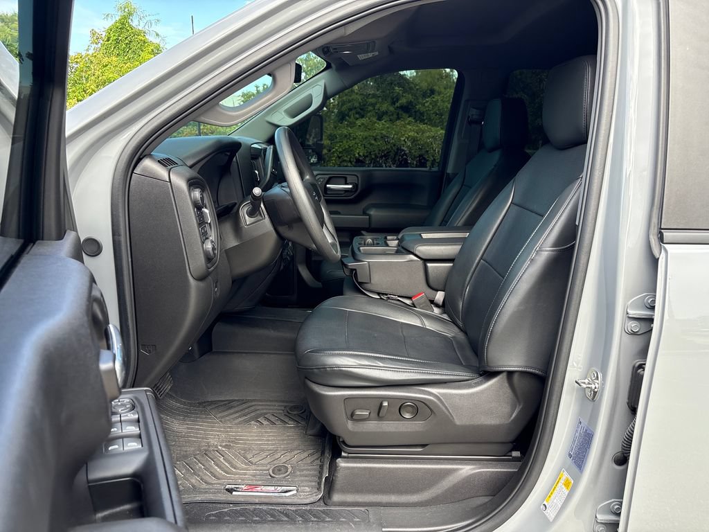Used 2025 Chevrolet Silverado 2500 Custom w/ Custom Value Package AWD/4WD image 25