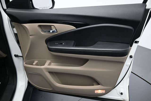Used 2020 Honda Pilot Touring image 35