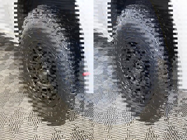 Used 2021 Toyota 4Runner SR5 Premium w/ Moonroof Package image 6