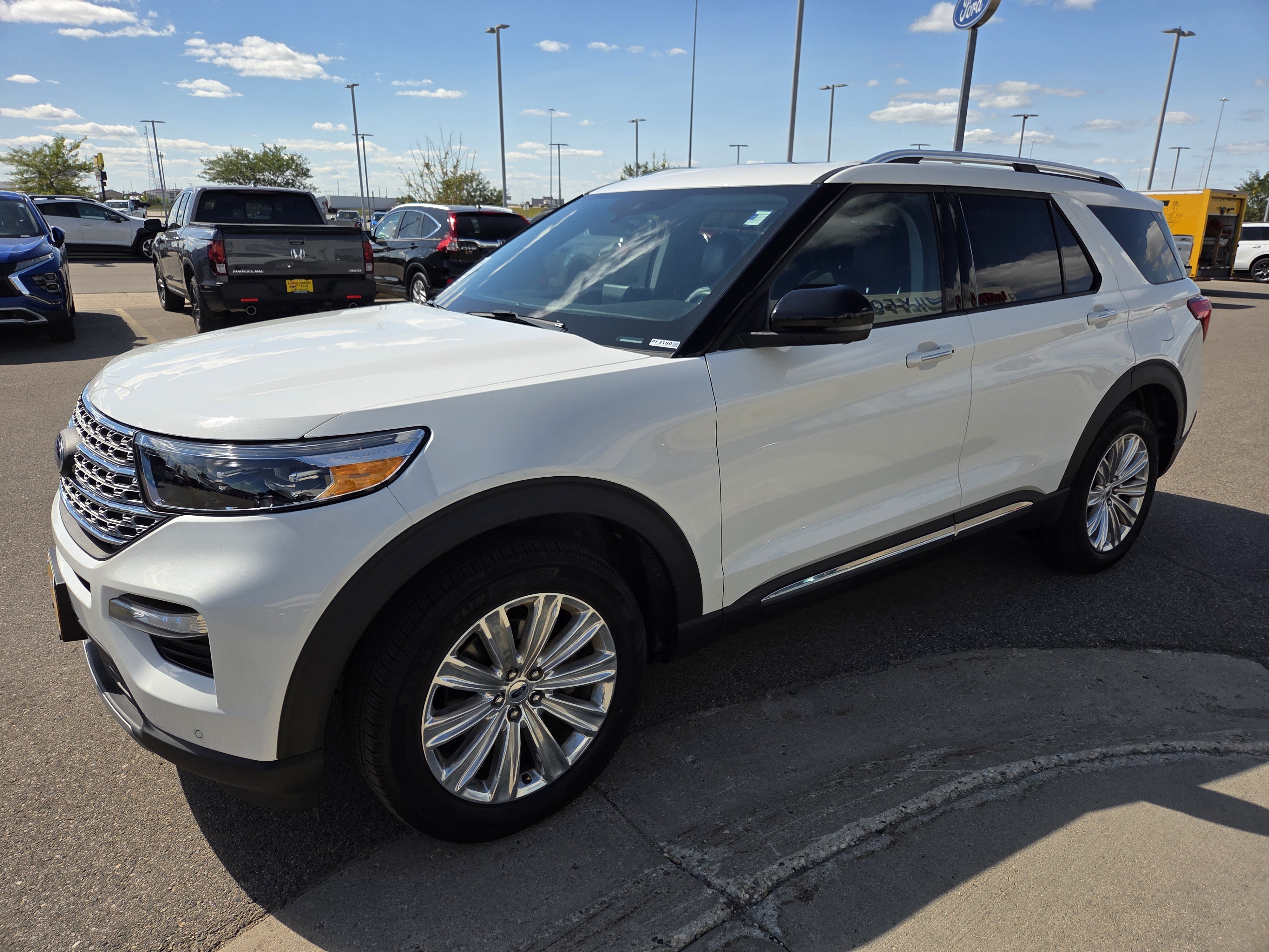 Certified 2023 Ford Explorer Limited w/ Limited Technology Package AWD/4WD image 3