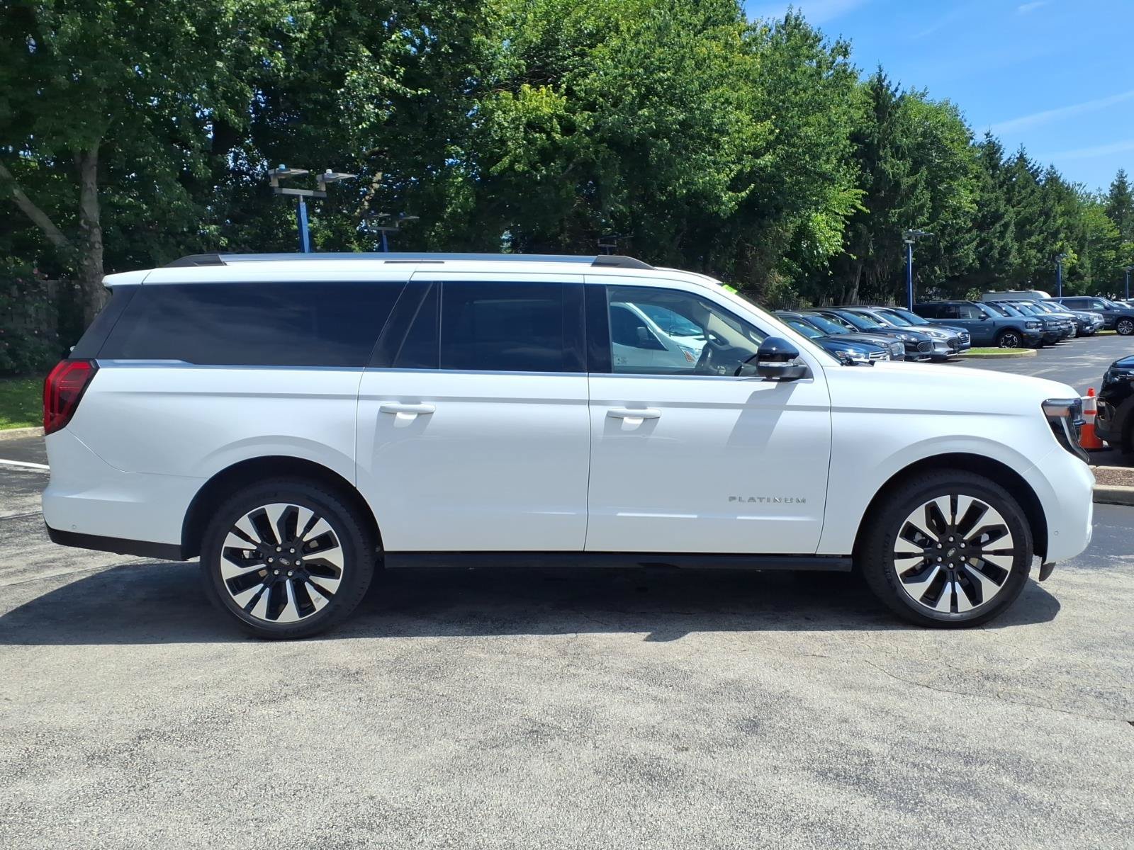 Certified 2025 Ford Expedition Max Platinum AWD/4WD image 3