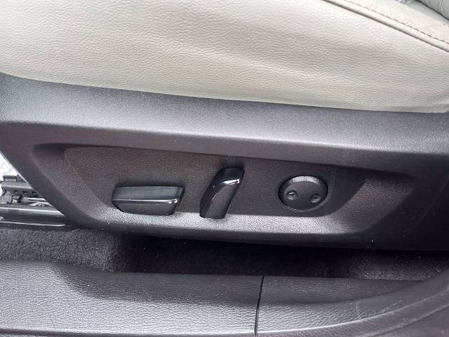 Used 2023 Mitsubishi Outlander AWD image 24