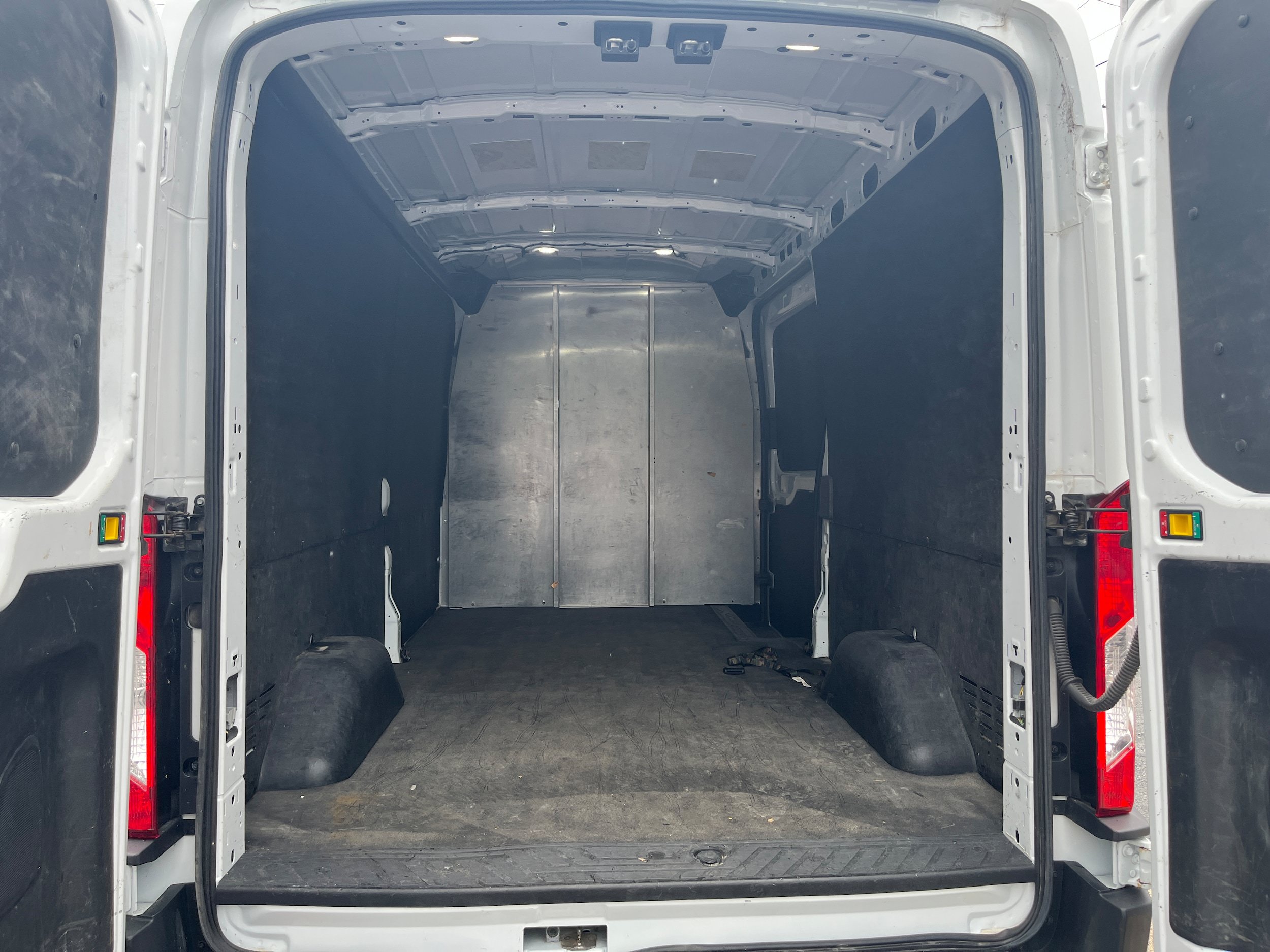Certified 2023 Ford Transit 250 Medium Roof AWD w/ Interior Upgrade Package image 11