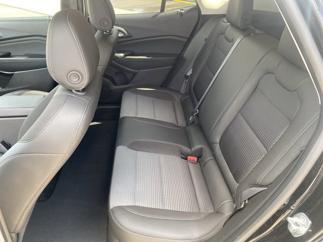 Used 2024 Chevrolet Trax LT FWD image 19