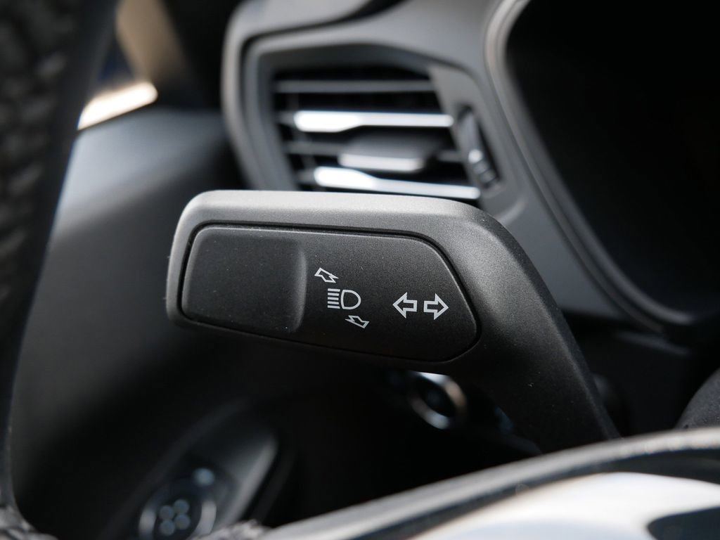 Certified 2023 Ford Escape SE FWD image 18