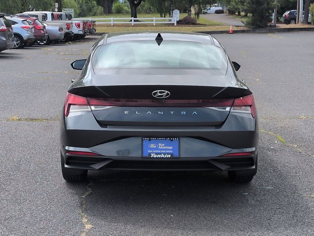 Used 2023 Hyundai Elantra SEL FWD image 4
