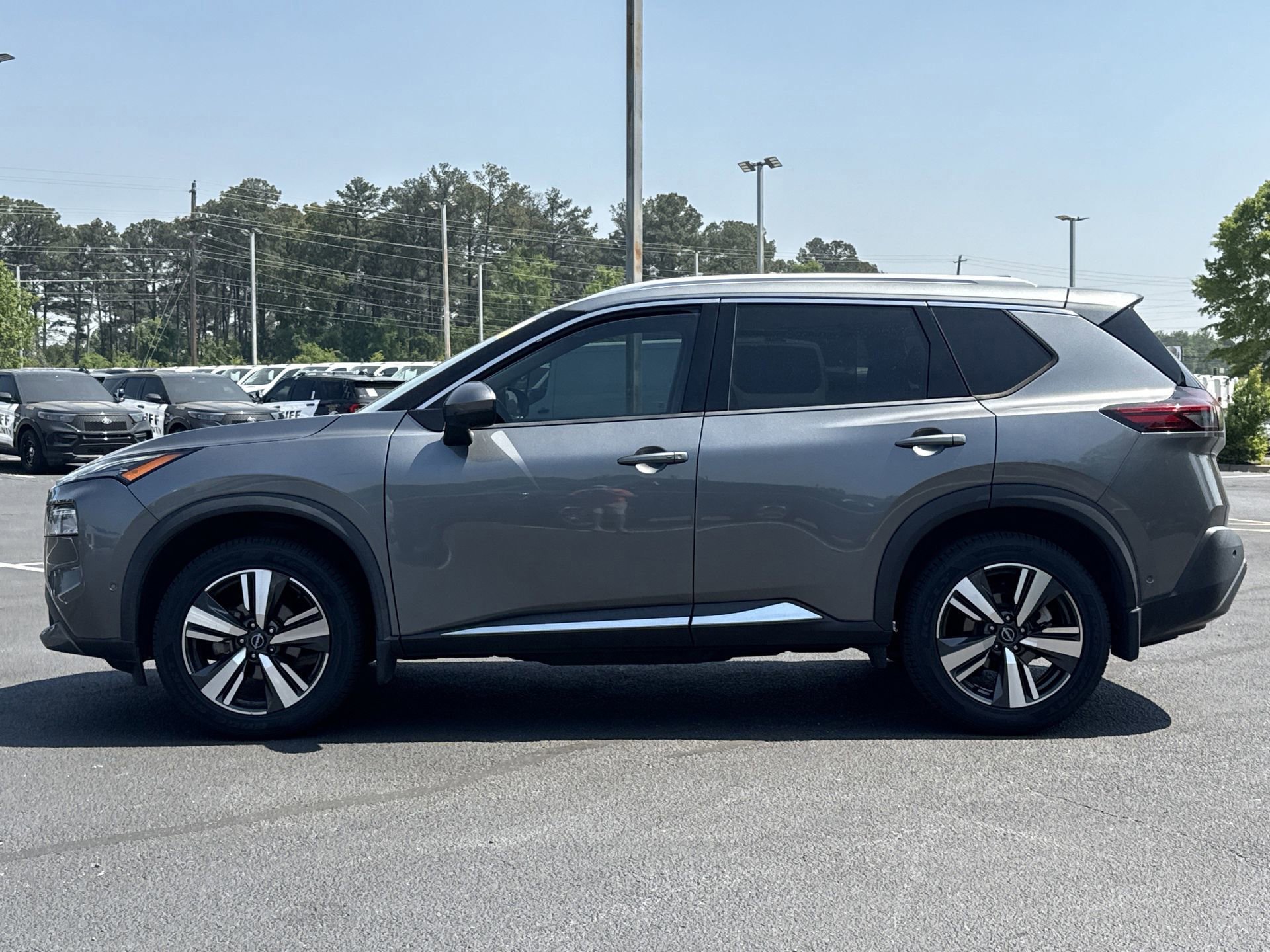 Used 2023 Nissan Rogue SL w/ SL Premium Package FWD image 7