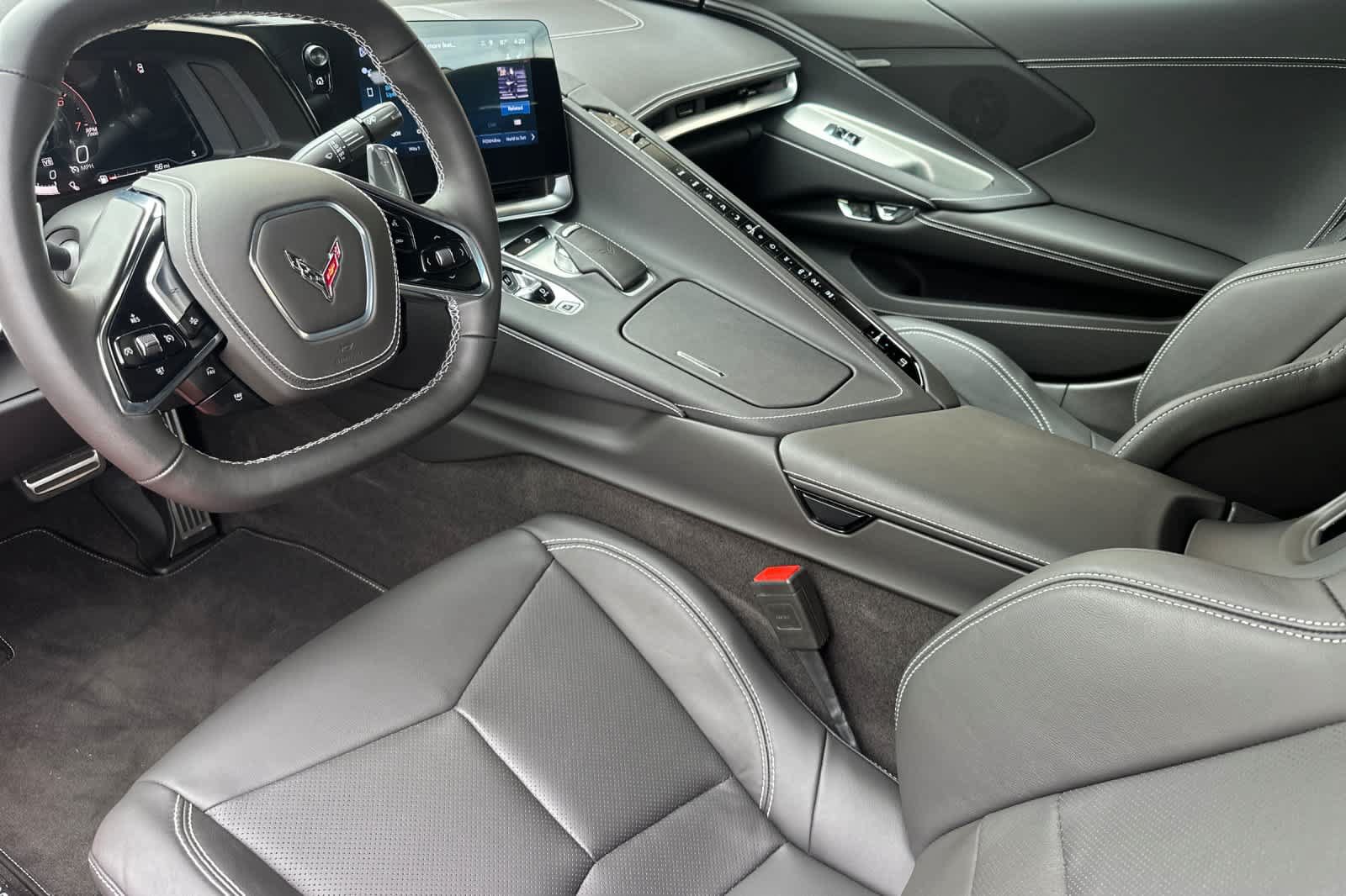 Used 2025 Chevrolet Corvette Stingray Coupe w/ 1LT RWD image 11