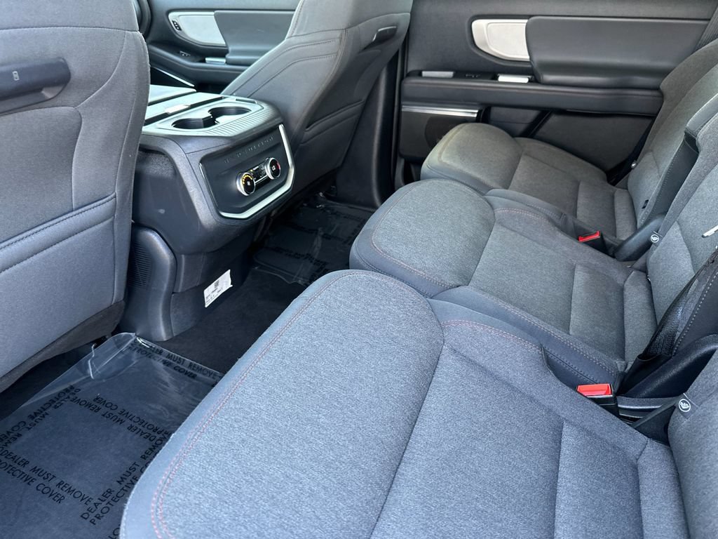 Certified 2025 Ford Expedition Active RWD image 11