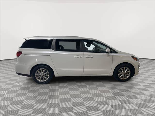 Used 2019 Kia Sedona EX FWD image 6