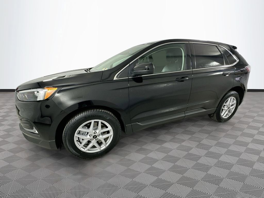Certified 2024 Ford Edge SEL w/ Convenience Package AWD/4WD image 4