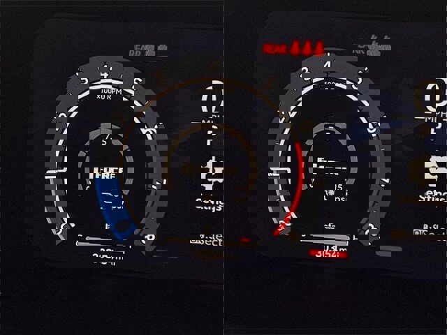 Used 2024 Toyota Tacoma TRD Off-Road image 18