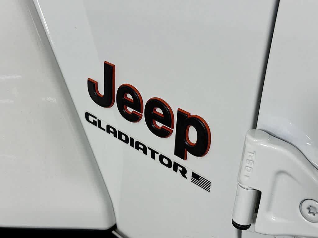 Used 2023 Jeep Gladiator Mojave w/ LED Lighting Group AWD/4WD image 7