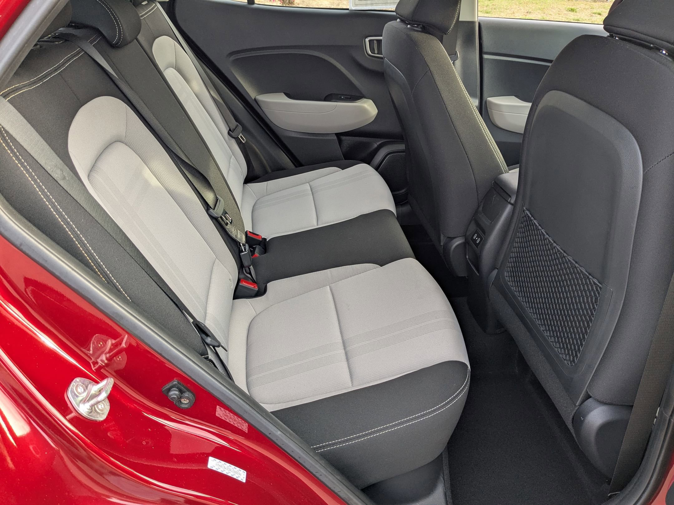 Used 2024 Hyundai Venue SEL FWD image 31