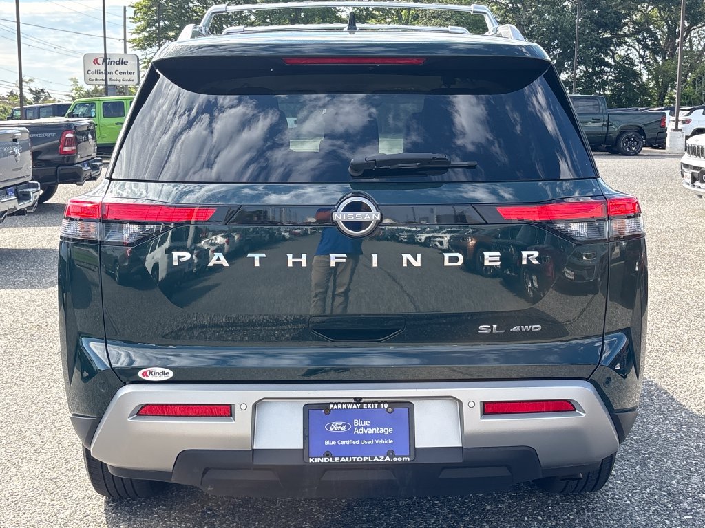 Used 2023 Nissan Pathfinder SL AWD/4WD image 27