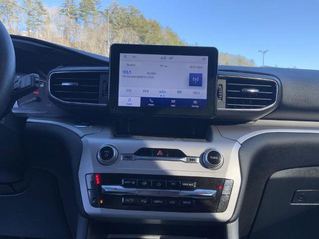 Certified 2023 Ford Explorer XLT w/ Equipment Group 202A AWD/4WD image 11