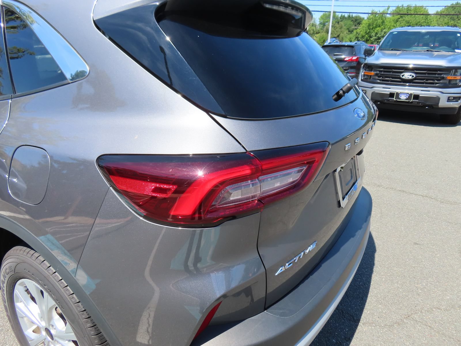 Certified 2024 Ford Escape Active AWD/4WD image 10