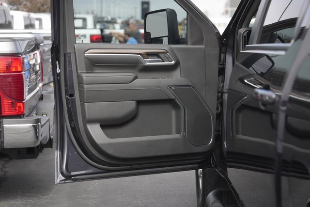 Used 2024 Chevrolet Silverado 2500 LT w/ Convenience Package image 29