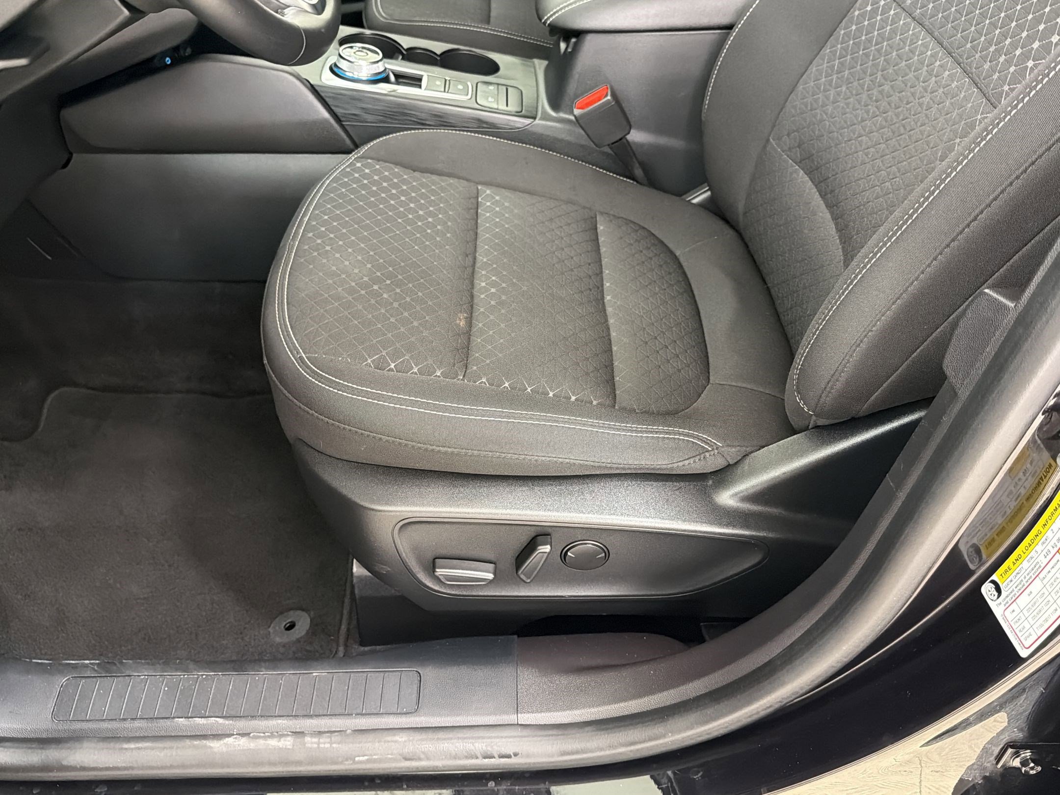 Certified 2023 Ford Escape Active AWD/4WD image 14