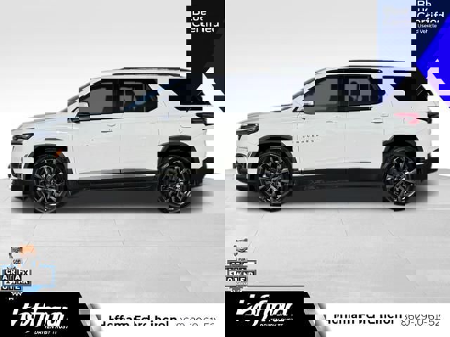 Used 2023 Chevrolet Traverse RS image 2