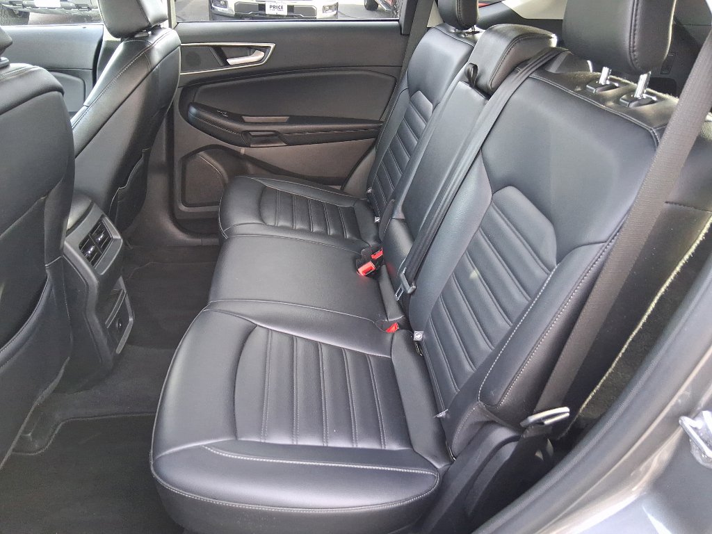 Certified 2024 Ford Edge SEL image 11