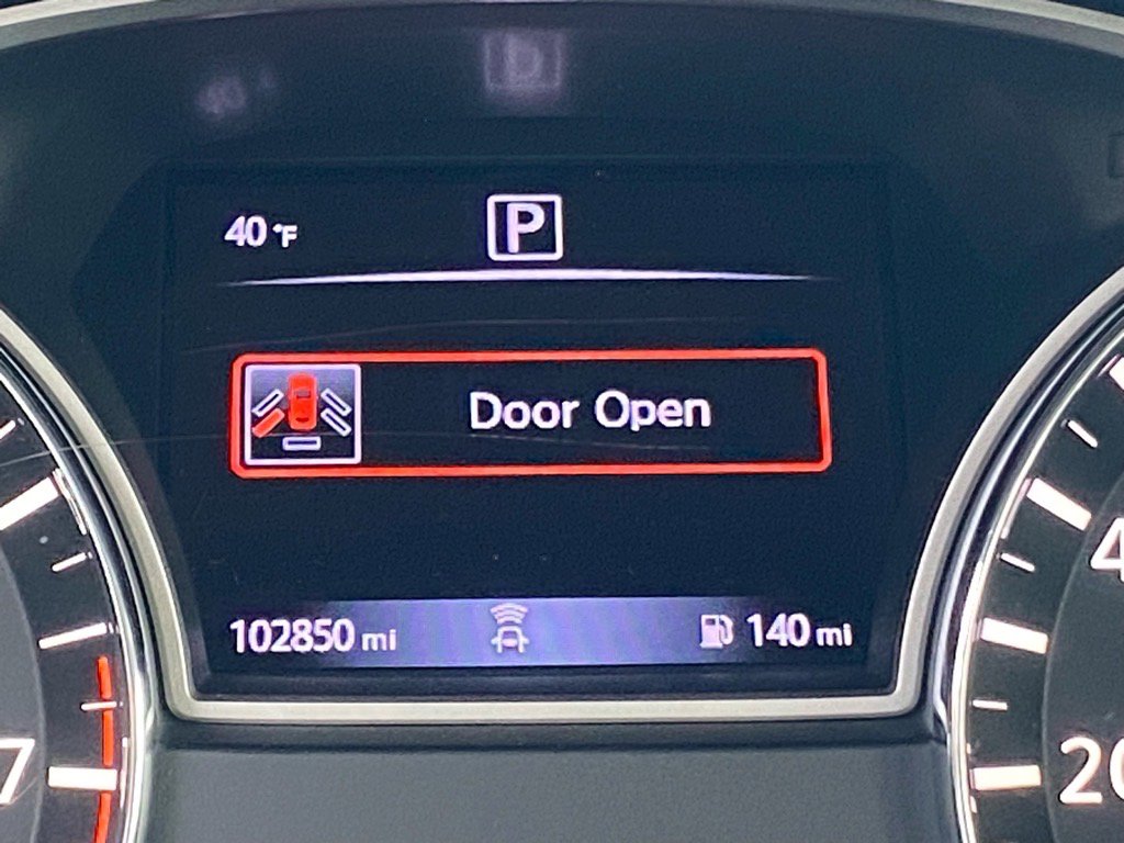 Used 2018 Nissan Altima 2.5 SR w/ SR Midnight Edition image 16