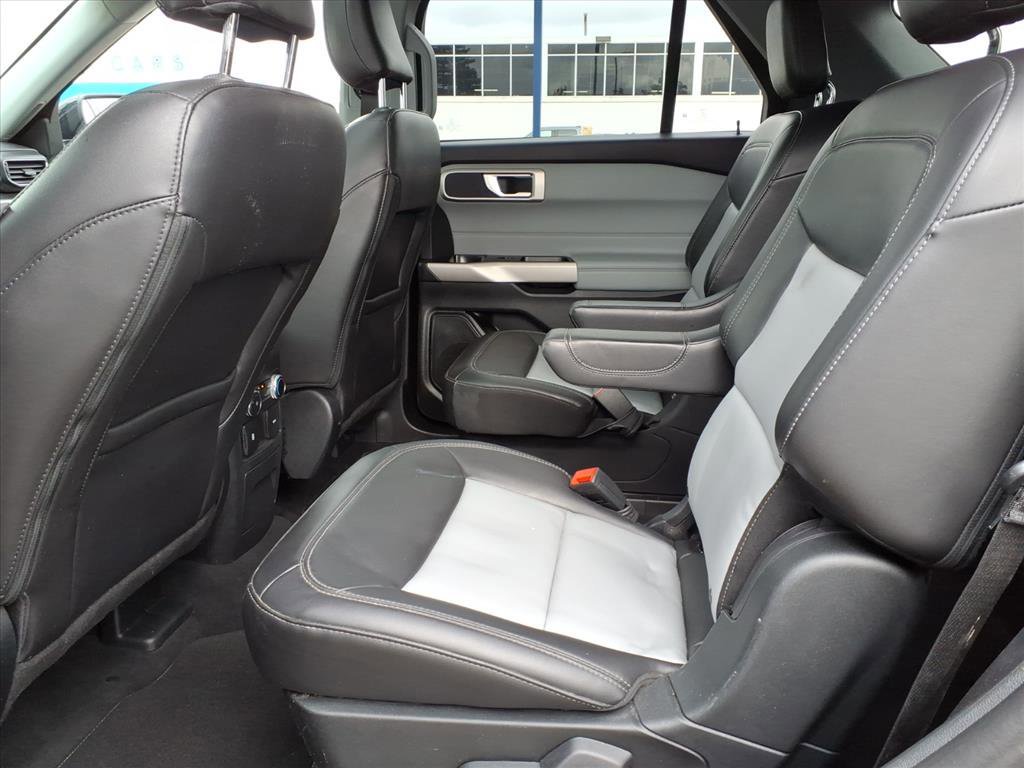 Certified 2023 Ford Explorer XLT w/ Equipment Group 202A image 12