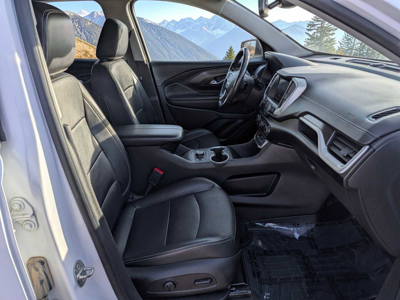 Used 2022 GMC Terrain SLT AWD/4WD image 16
