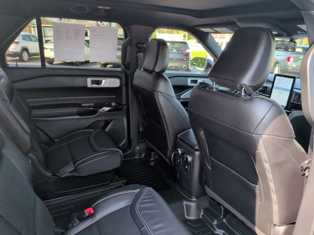Certified 2024 Ford Explorer ST w/ Equipment Group 401A AWD/4WD image 17