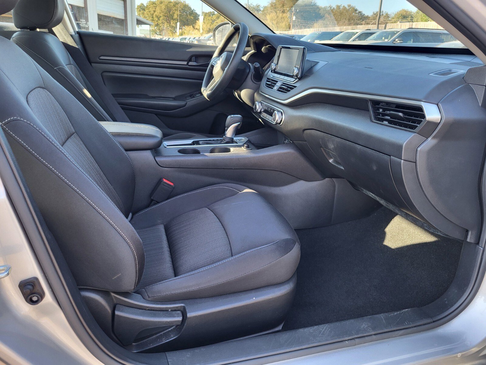 Used 2024 Nissan Altima 2.5 S image 11