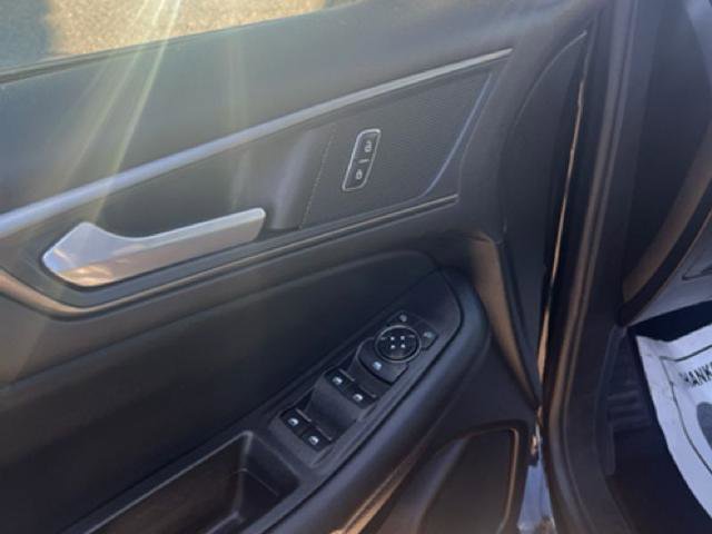 Certified 2022 Ford Edge SE w/ Cargo Accessory Package image 9