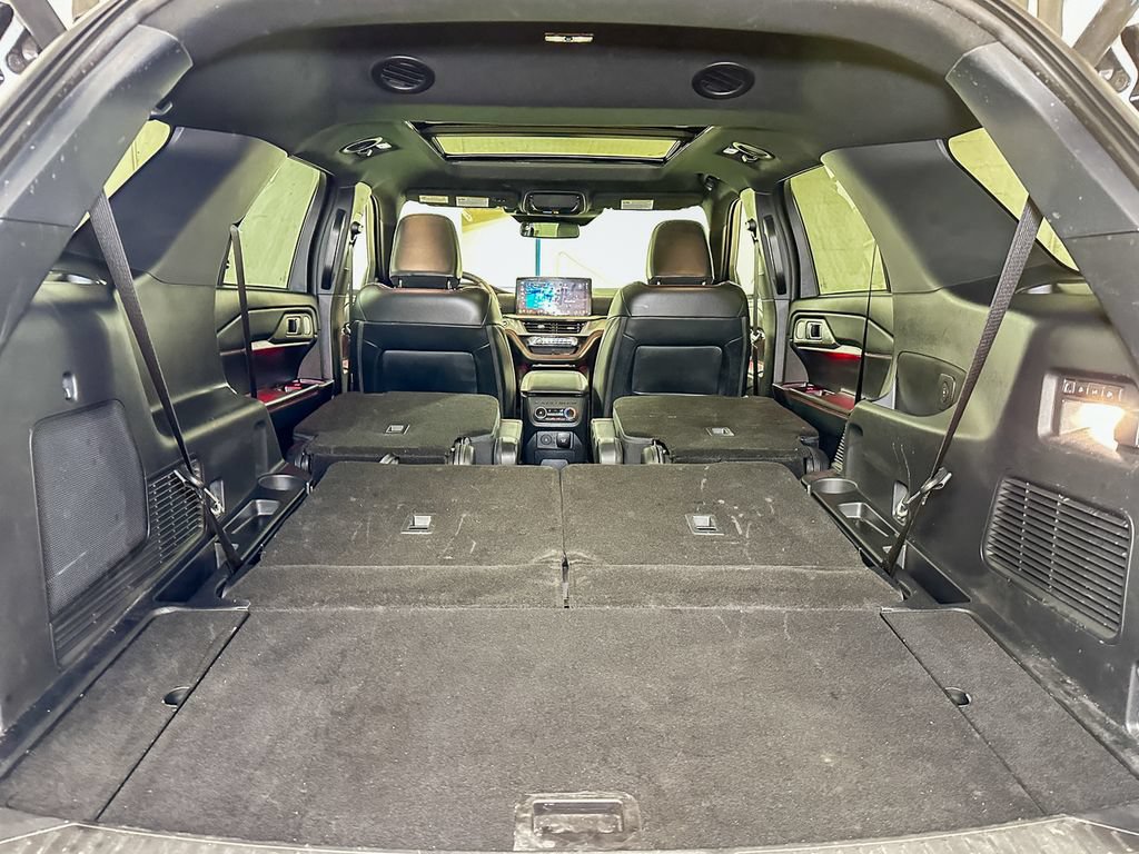 Certified 2025 Ford Explorer ST AWD/4WD image 23