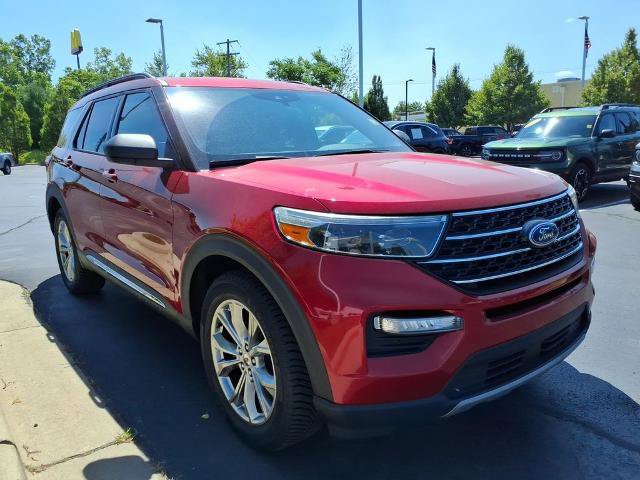Certified 2020 Ford Explorer XLT w/ Equipment Group 202A AWD/4WD image 3