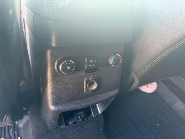 Certified 2019 Ford Explorer XLT w/ Equipment Group 202A FWD image 29