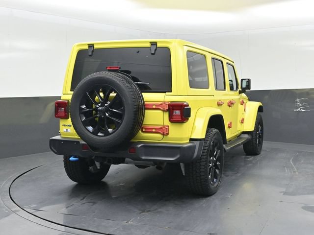 Used 2023 Jeep Wrangler Unlimited Sahara w/ Cold Weather Group AWD/4WD image 19