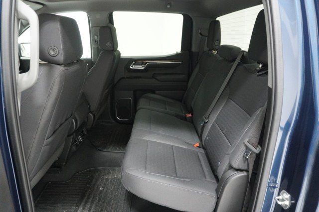 Used 2023 Chevrolet Silverado 1500 LT AWD/4WD image 19
