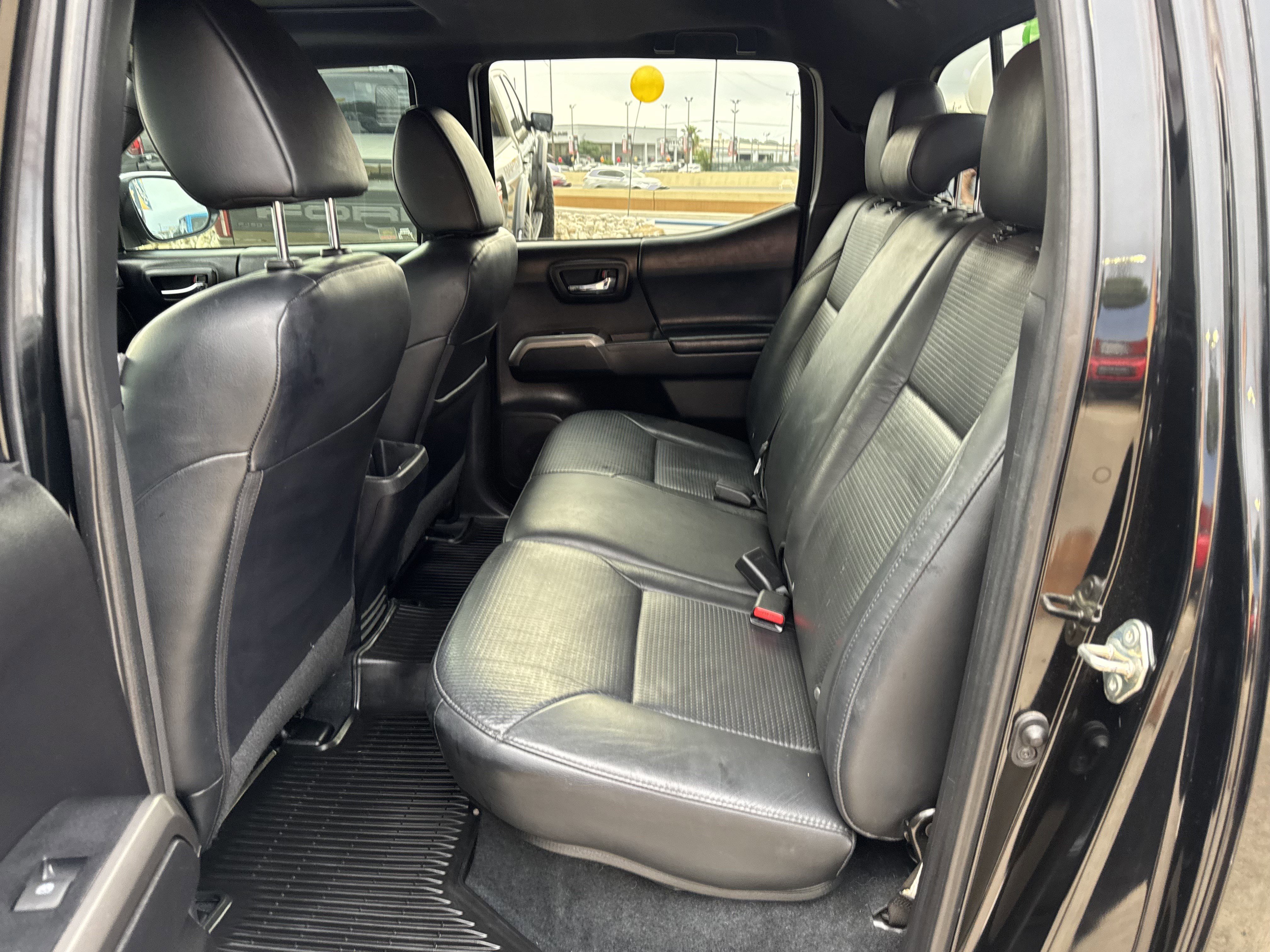 Used 2020 Toyota Tacoma Limited image 14