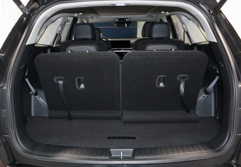 Used 2025 Kia Sorento SX image 20