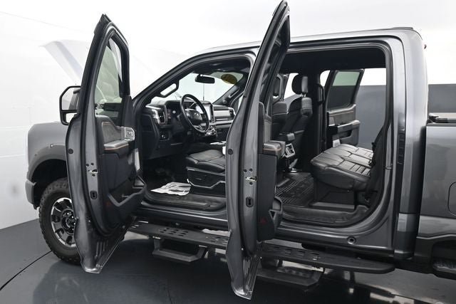 Certified 2024 Ford F250 Platinum w/ Tremor Off-Road Package AWD/4WD image 16